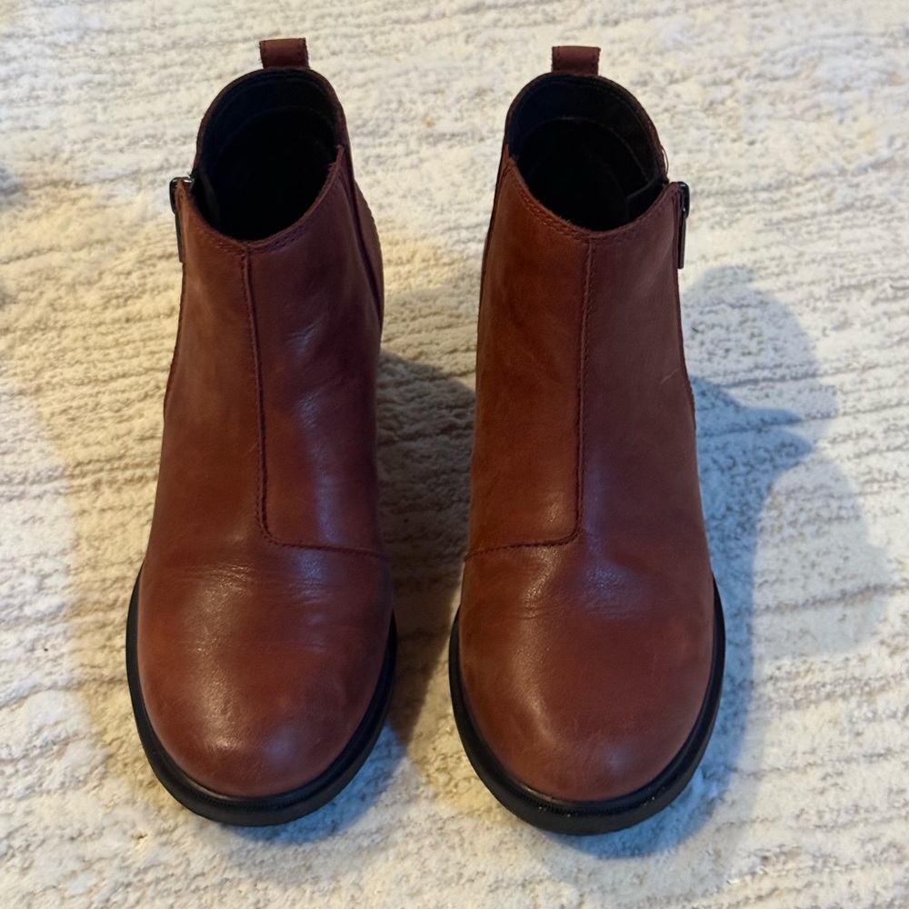 Sorel Evie II Brown Ankle Boots